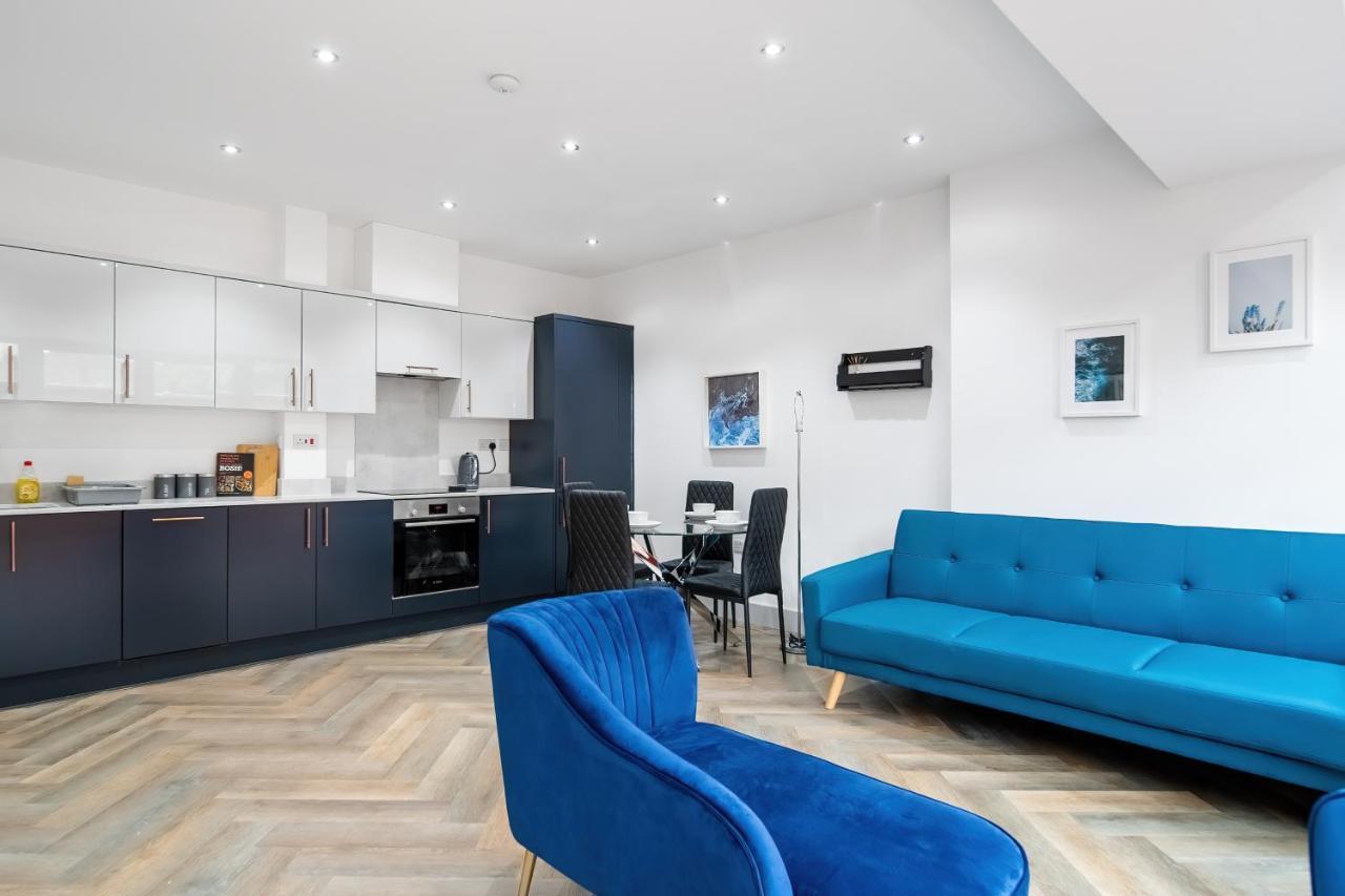 London Road Romford Block Apartment ภายนอก รูปภาพ