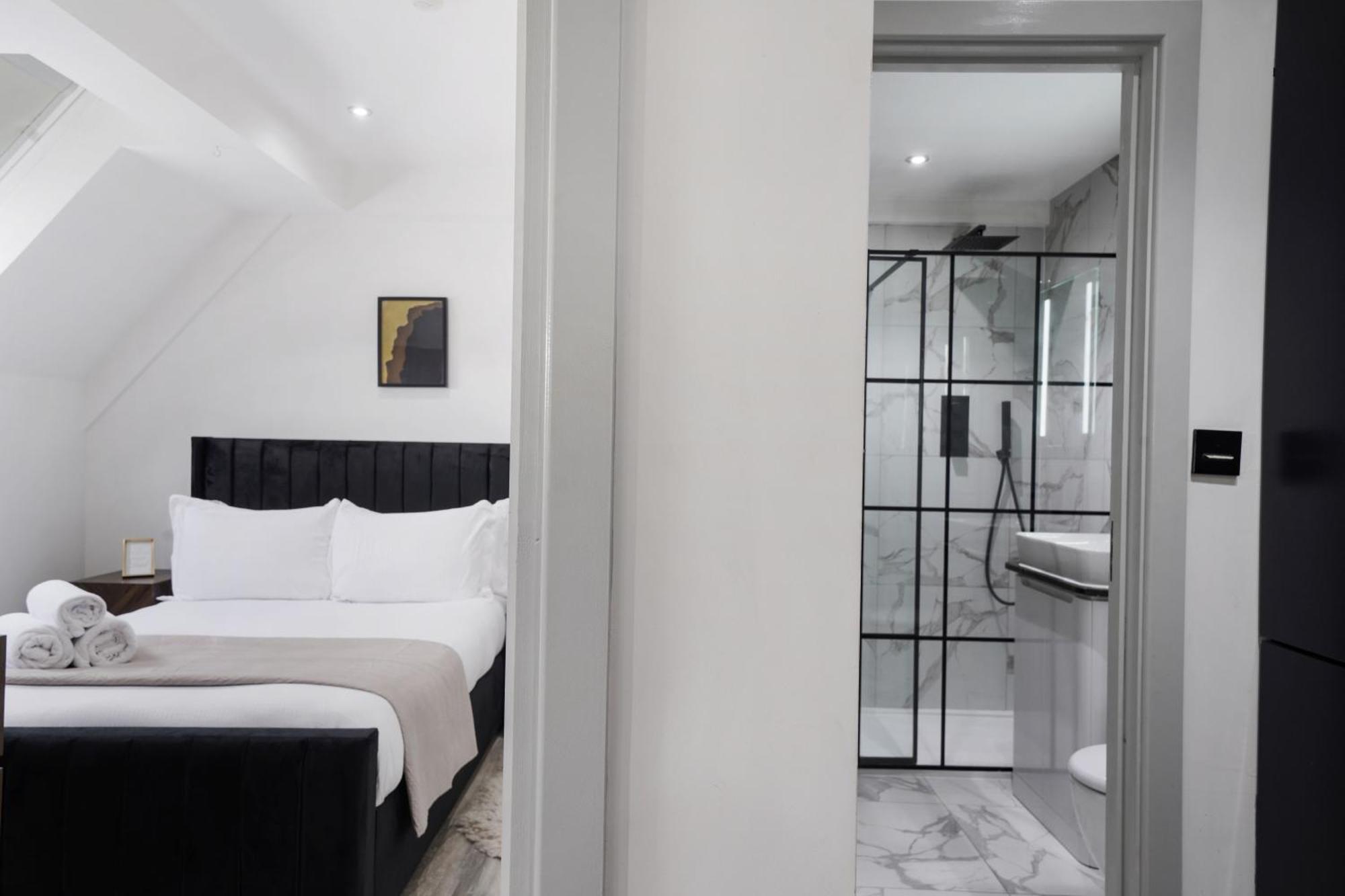 London Road Romford Block Apartment ภายนอก รูปภาพ