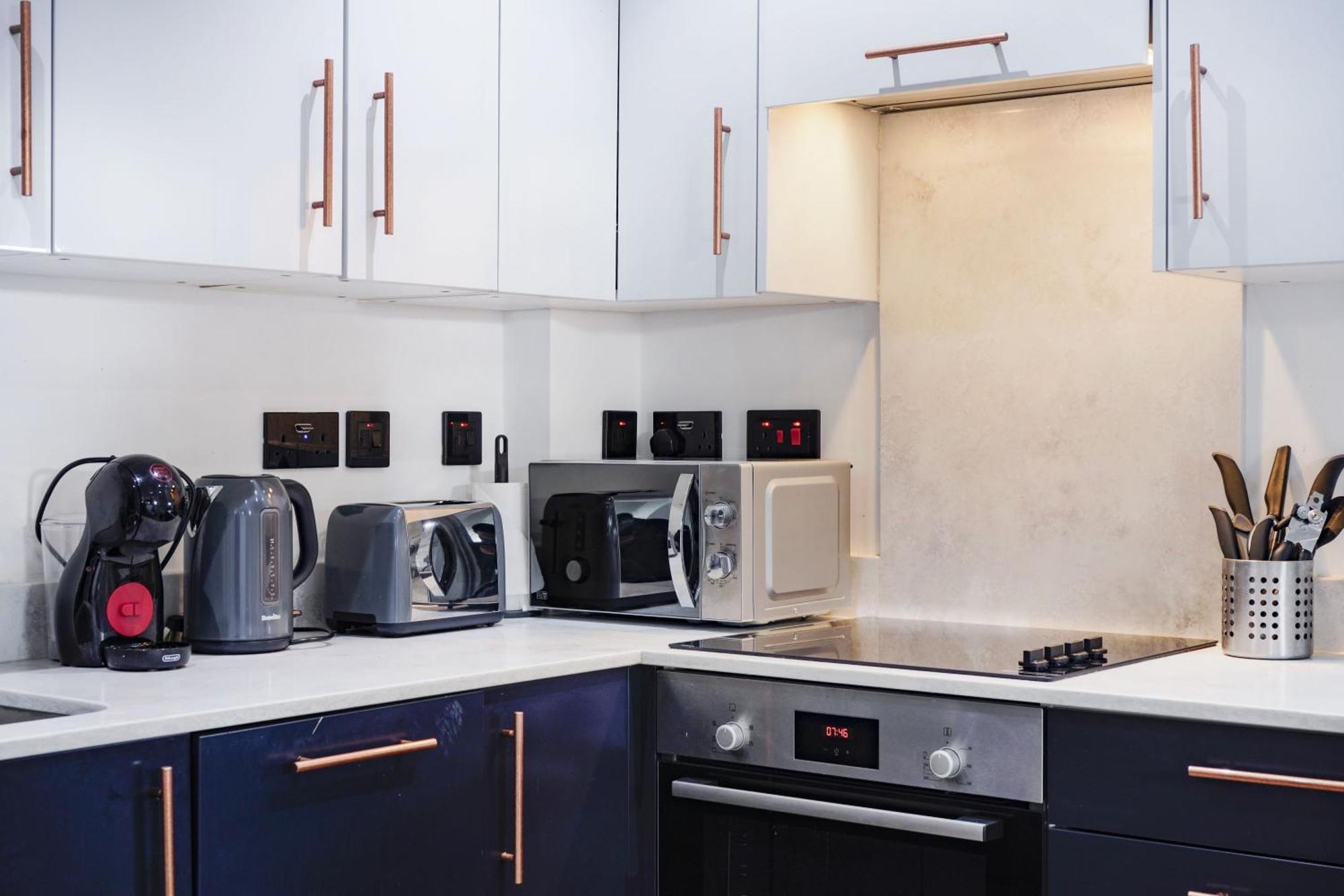 London Road Romford Block Apartment ภายนอก รูปภาพ
