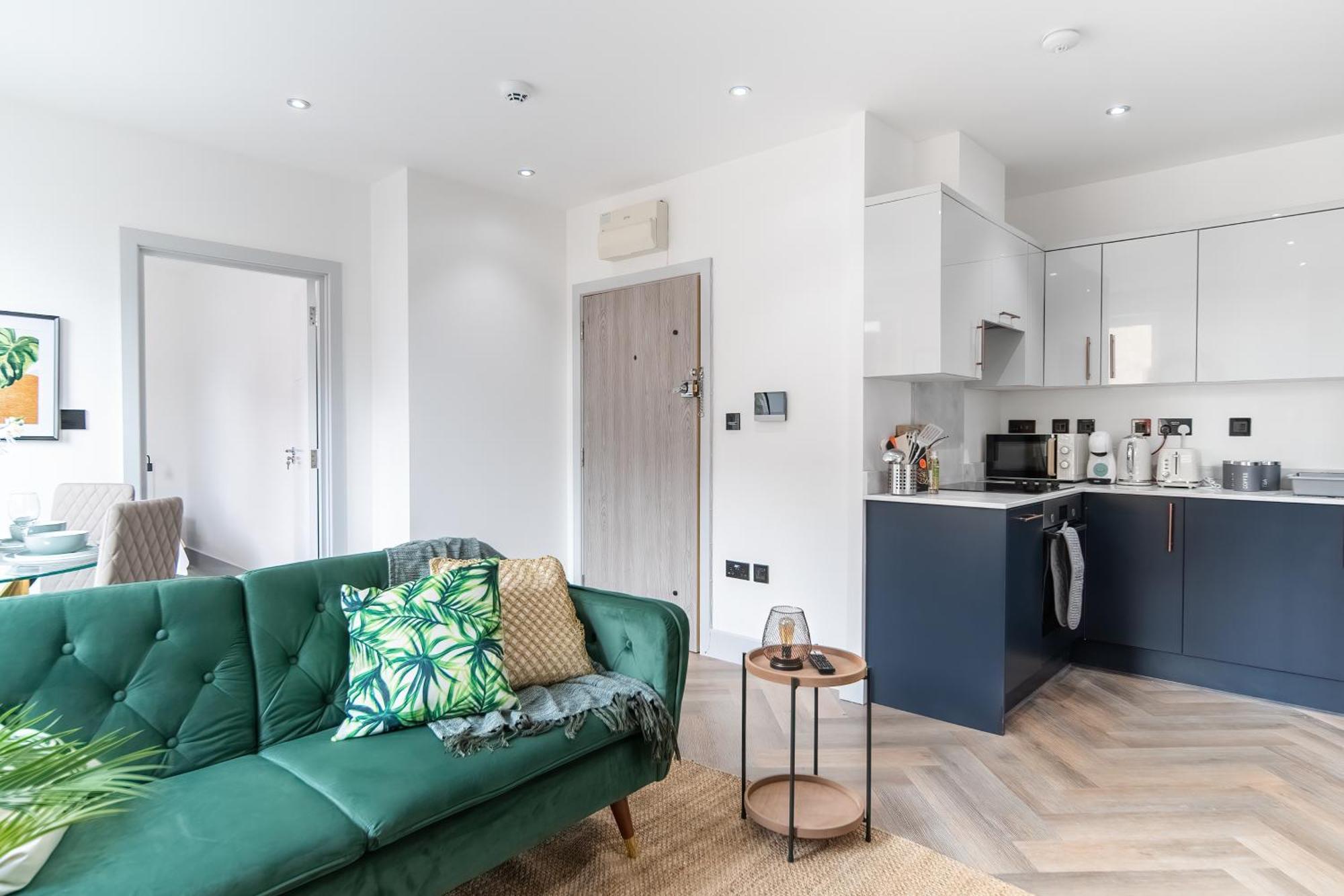 London Road Romford Block Apartment ภายนอก รูปภาพ